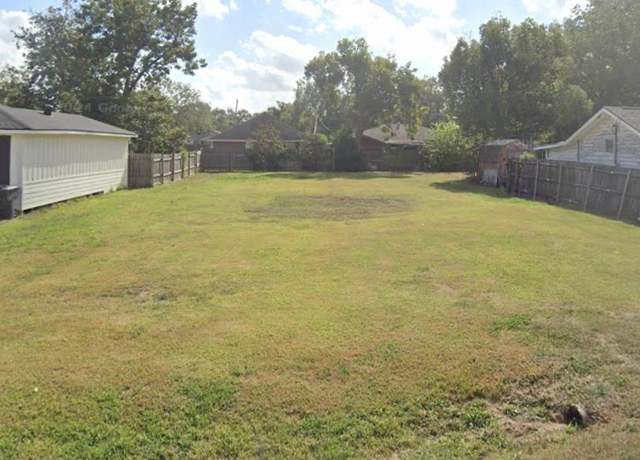 Property at 2011 Ave E, Nederland, TX 77627