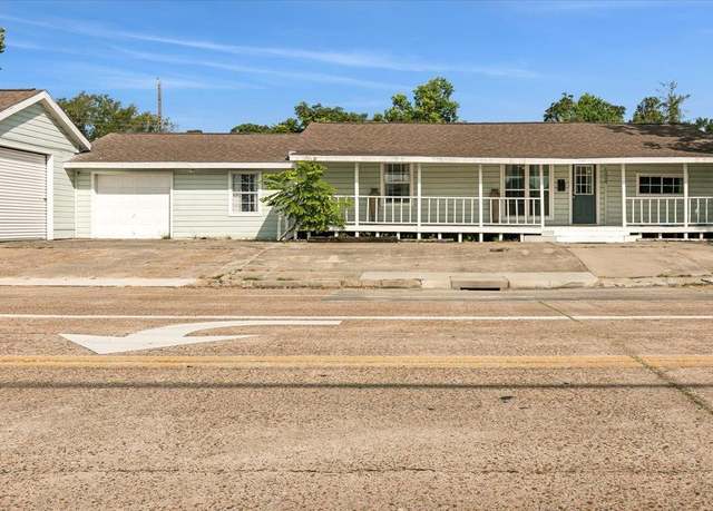 Property at 1324 Avenue H, Nederland, TX 77627, 3 beds, 1 bath