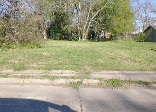 Property at 4025 Houston St, Beaumont, TX 77705