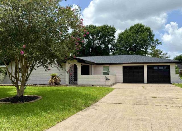 Property at 4601 Graves Ave, Groves, TX 77619, 3 beds, 2 baths