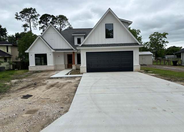 Property at 1107 N 22nd St, Nederland, TX 77627, 5 beds, 2.5 baths