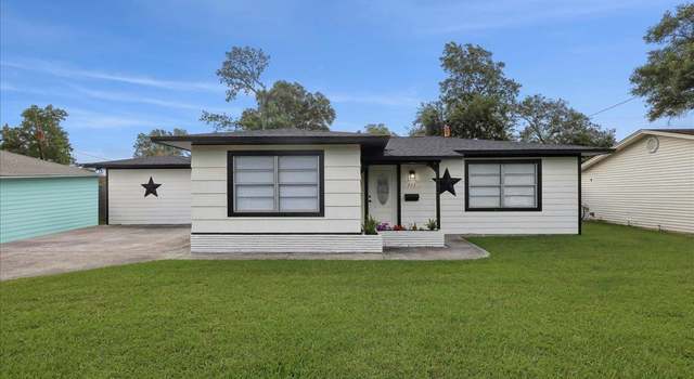 Photo of 253 Hampton Ln, Beaumont, TX 77707