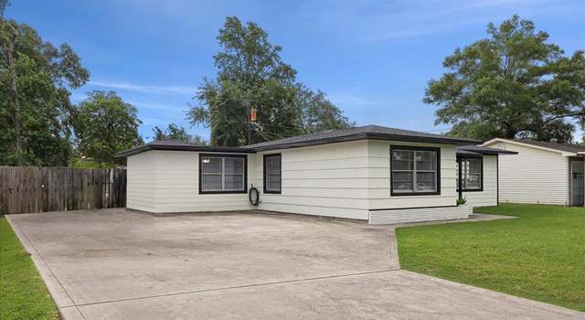 Photo of 253 Hampton Ln, Beaumont, TX 77707