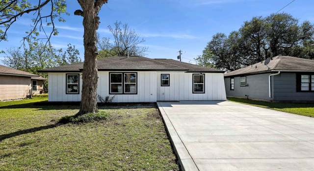 Photo of 2079 Perry Ave, Groves, TX 77619