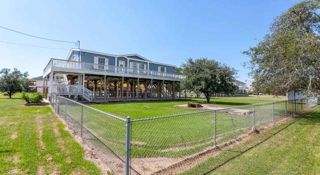 Photo of 5141 Greenwich St, Sabine Pass, TX 77655