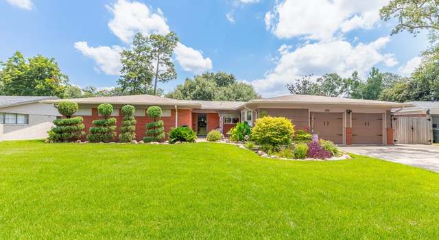 Photo of 1070 20th St, Beaumont, TX 77706