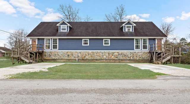 Photo of 215 Gilbert St, Sour Lake, TX 77659