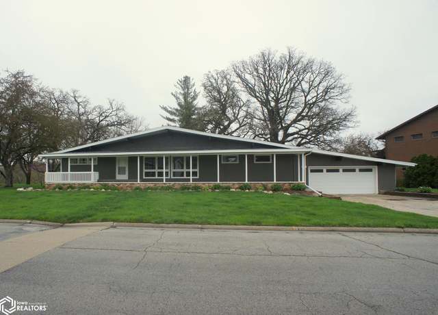 Property at 713 White Post Dr, Webster City, IA 50595, 5 beds, 3 baths