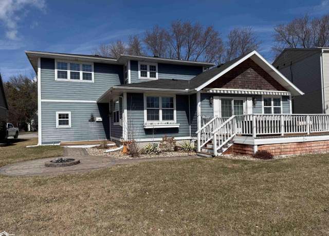 Property at 1208 N Shore Dr, Clear Lake, IA 50428, 3 beds, 2 baths