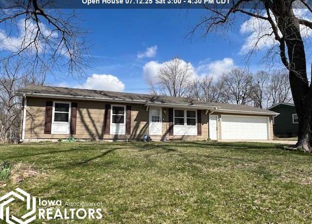 Property at 403 W State St St, Mount Pleasant, IA 52641, 4 beds, 2.5 baths