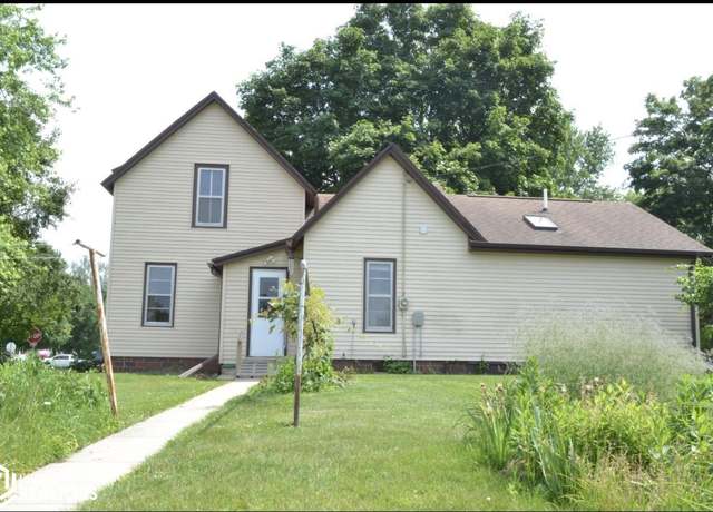 Property at 623 E Chestnut St, Hubbard, IA 50122, 2 beds, 2 baths
