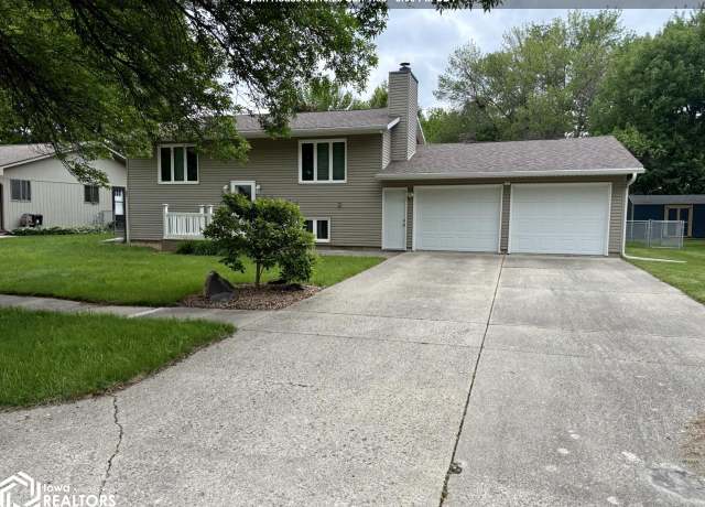 Property at 200 S Mccoy St, Algona, IA 50511, 4 beds, 2 baths