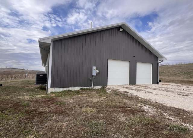 Property at 2184 Vernon Voss Rd, Denison, IA 51442, 2 beds, 2 baths