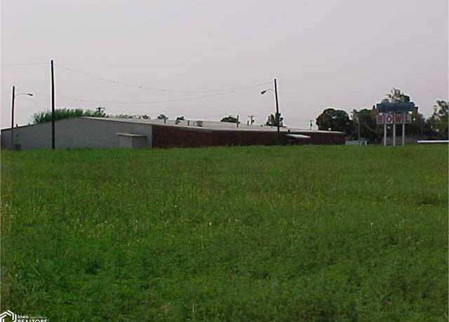 Property at 4420 Ave L, Fort Madison, IA 52627