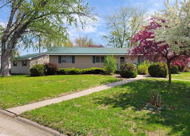 Property at 1600 N 1st St, Red Oak, IA 51566, 3 beds, 2 baths