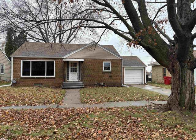 Property at 1112 Val Kay CT Ct, Hampton, IA 50441, 3 beds, 2 baths