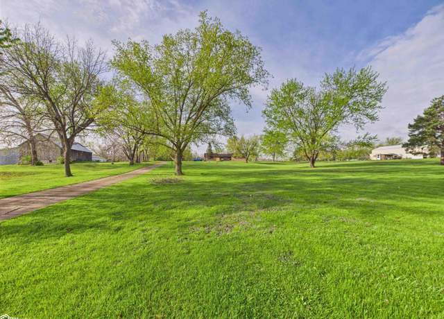 Property at 13464 65th St. St, Ottumwa, IA 52501, 3 beds, 3 baths