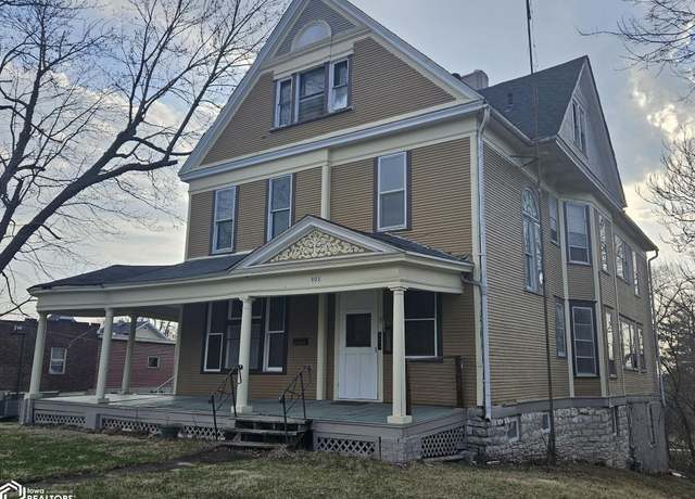 Property at 905 N Court St, Ottumwa, IA 52501, 4 beds, 4 baths