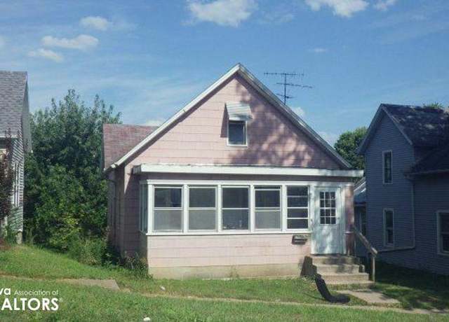 Property at 514 S 7th St, Burlington, IA 52601, 2 beds, 1 bath