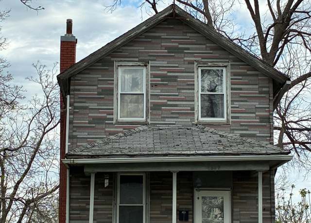 Property at 1527 Carroll St, Keokuk, IA 52632, 2 beds, 1 bath