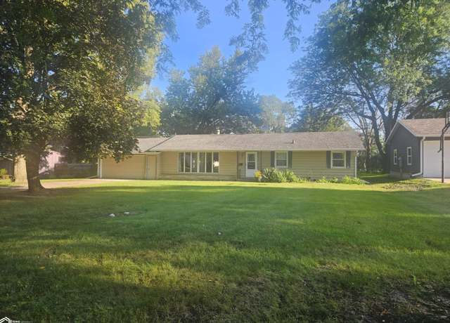 Property at 117 Edgewood Dr, Webster City, IA 50595, 2 beds, 1.5 baths