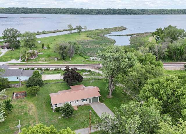 Property at 3414 276th Ave, Keokuk, IA 52632, 3 beds, 2 baths