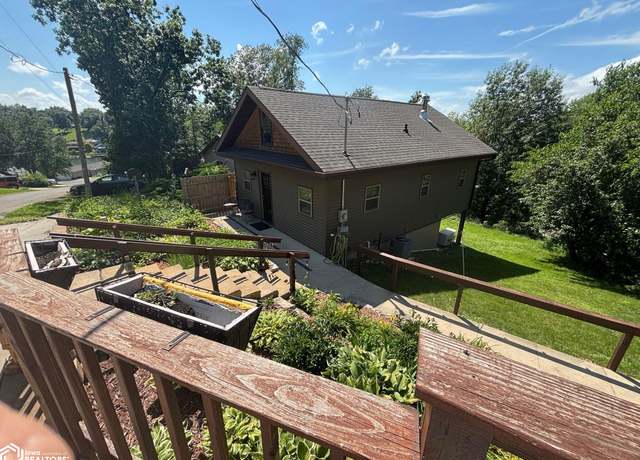 Property at 6110 N Lakeshore Dr, Brooklyn, IA 52211, 2 beds, 2 baths