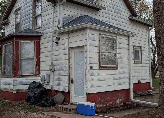 Property at 12 & 14 College Ave, Bode, IA 50519, 2 beds, 1 bath