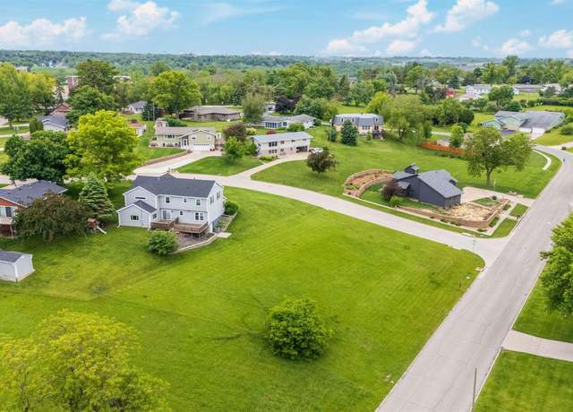 Property at 502 Brentwood Rd, Marshalltown, IA 50158