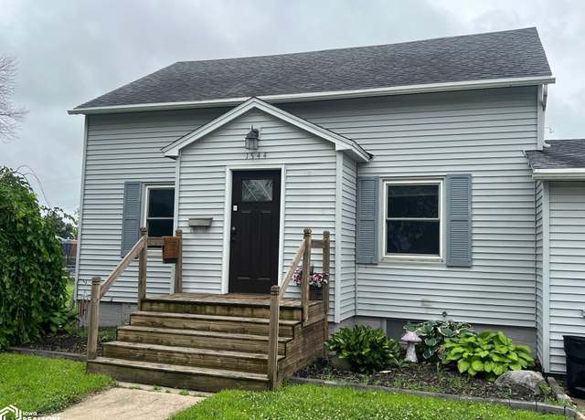 Property at 1544 Division St, Webster City, IA 50595, 3 beds, 2 baths