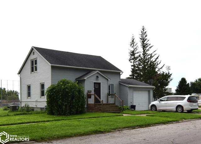 Property at 1544 Division St, Webster City, IA 50595, 3 beds, 2 baths