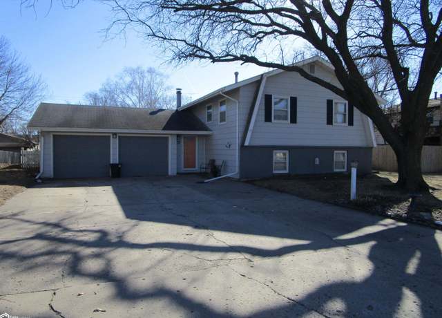 Property at 108 Meadow Ln, Iowa Falls, IA 50126, 4 beds, 3 baths