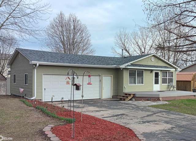 Property at 1505 Southview Cir, Fairfield, IA 52556, 3 beds, 2 baths