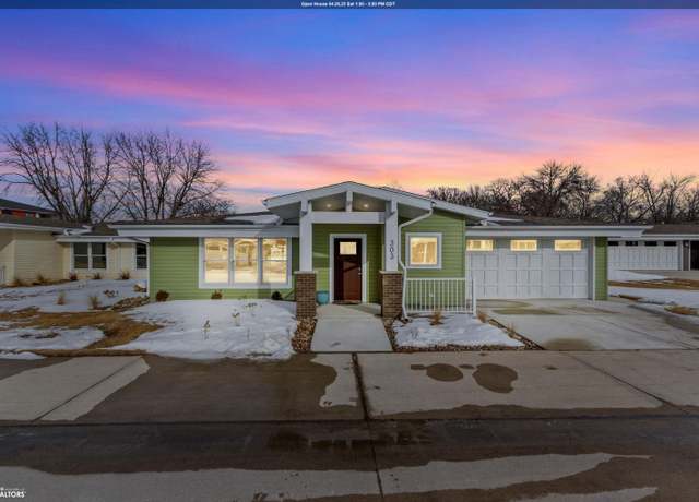 Property at 303 Oak Hill Ct, Clear Lake, IA 50428, 2 beds, 2 baths
