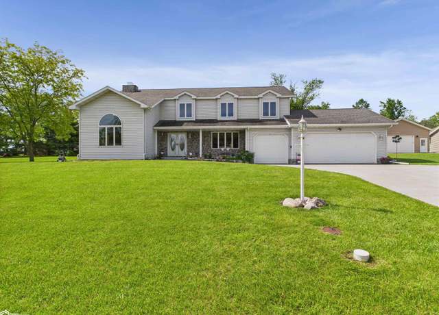 Property at 22 Greenbrier Ct, Keokuk, IA 52632, 3 beds, 4 baths