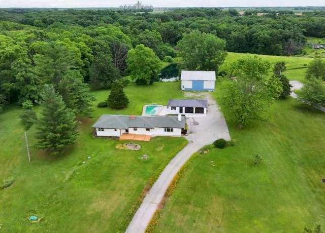 Property at 2259 Glasgow Rd, Fairfield, IA 52556, 4 beds, 3 baths