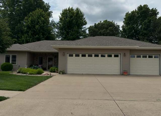 Property at 1120 Willow Ave, Burlington, IA 52601, 2 beds, 2 baths
