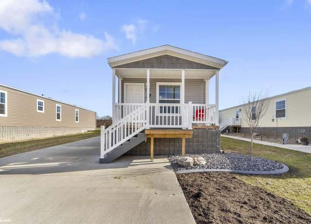 Property at 1500 E Linden #114 Dr #114, Mount Pleasant, IA 52641, 3 beds, 2 baths