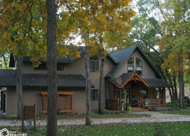 Property at 60 Country Club Drive Dr, Humboldt, IA 50548, 3 beds, 2 baths