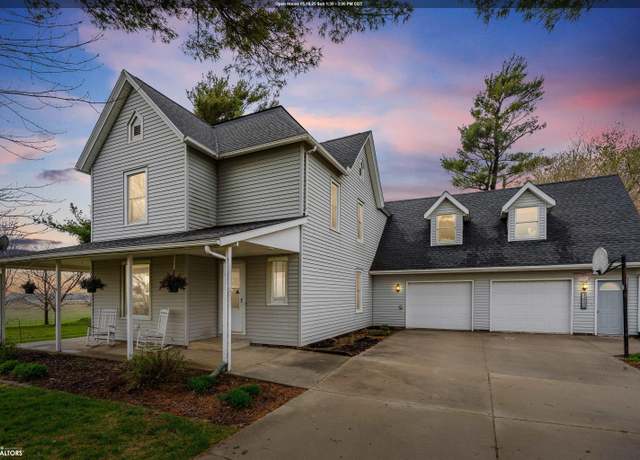 Property at 32745 J Ave Ave, Beaman, IA 50609, 4 beds, 3 baths