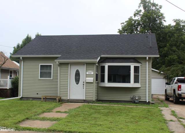 Property at 634 3rd St SE, Mason City, IA 50401, 3 beds, 1.5 baths