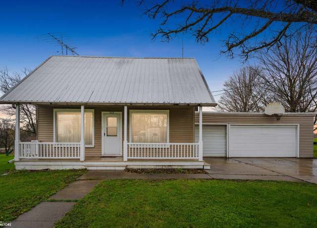 Property at 312 W 1st St, Gladbrook, IA 50635, 3 beds, 2.5 baths