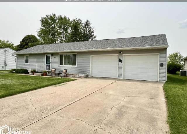 Property at 1507 Prince St, Grinnell, IA 50112, 2 beds, 2 baths