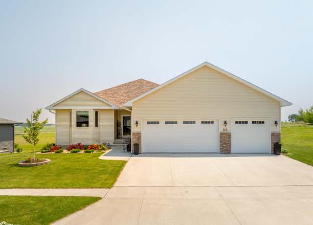 Property at 112 Coventry Ct, Clear Lake, IA 50428, 3 beds, 3 baths