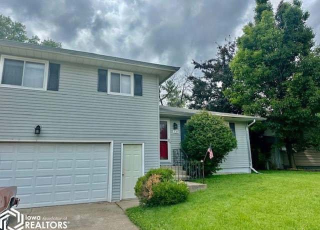Property at 2215 Seneca St, Burlington, IA 52601, 3 beds, 1.5 baths