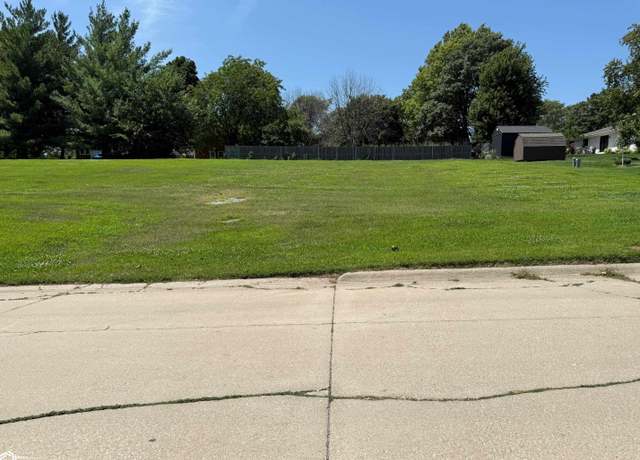 Property at 1303 Summit St, Red Oak, IA 51566