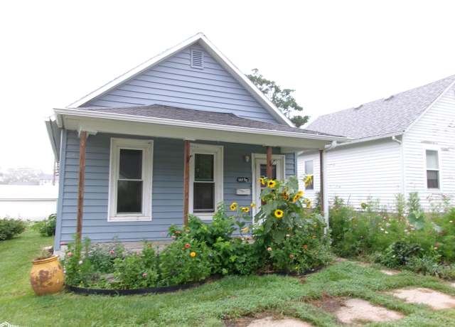 Property at 307.5 N Birch St, Creston, IA 50801, 2 beds, 1 bath