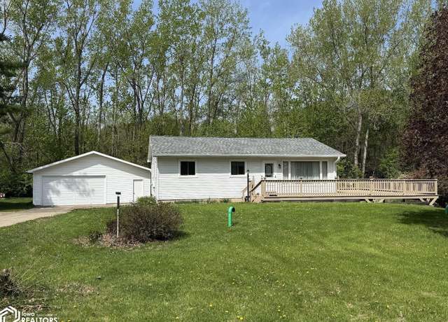 Property at 4231 120th Ave, Burlington, IA 52601, 3 beds, 2 baths