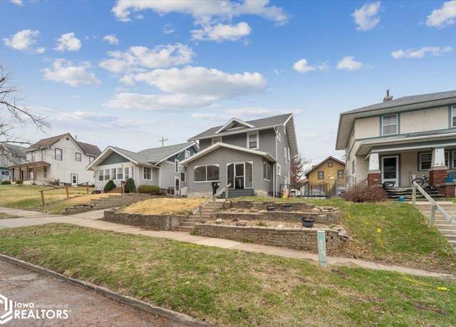 Property at 510 N 4th St, Marshalltown, IA 50158, 2 beds, 1 bath