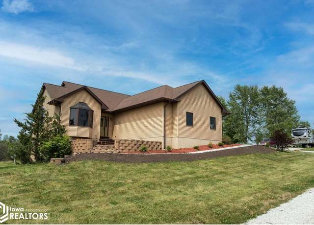 Property at 19607 87th St, Ottumwa, IA 52501, 3 beds, 2.5 baths